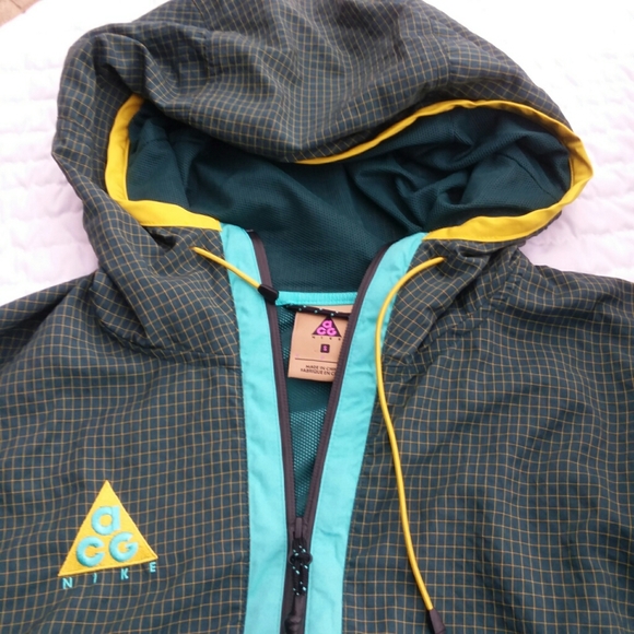 Men's Nike ACG Hooded Woven Anorak Jacket Small